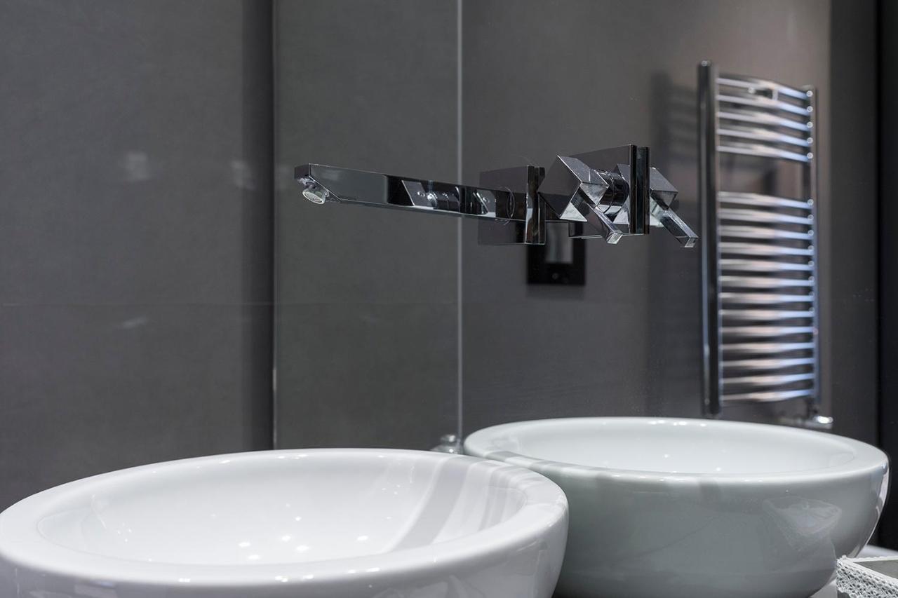 Crystal Skyline Neapolis Apartment Ngoại thất bức ảnh