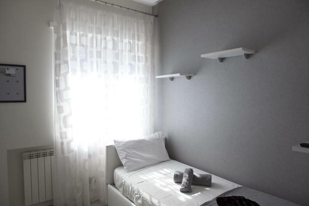 Crystal Skyline Neapolis Apartment Ngoại thất bức ảnh